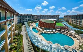 Marriott Jeju Shinhwa World Hotel